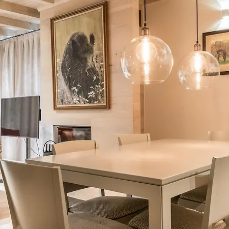 Dossau By Totiaran Apartment